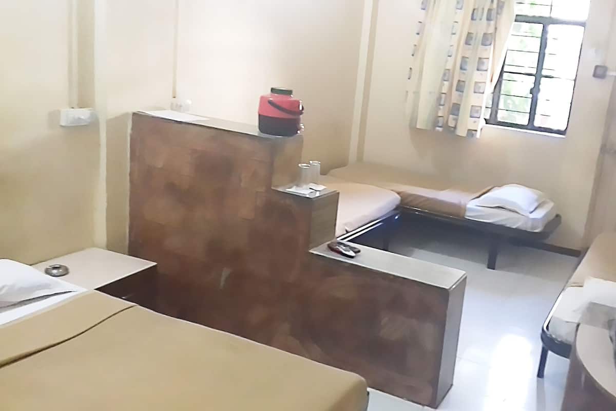 1 bedroom, premium bedding, down comforters, individually decorated