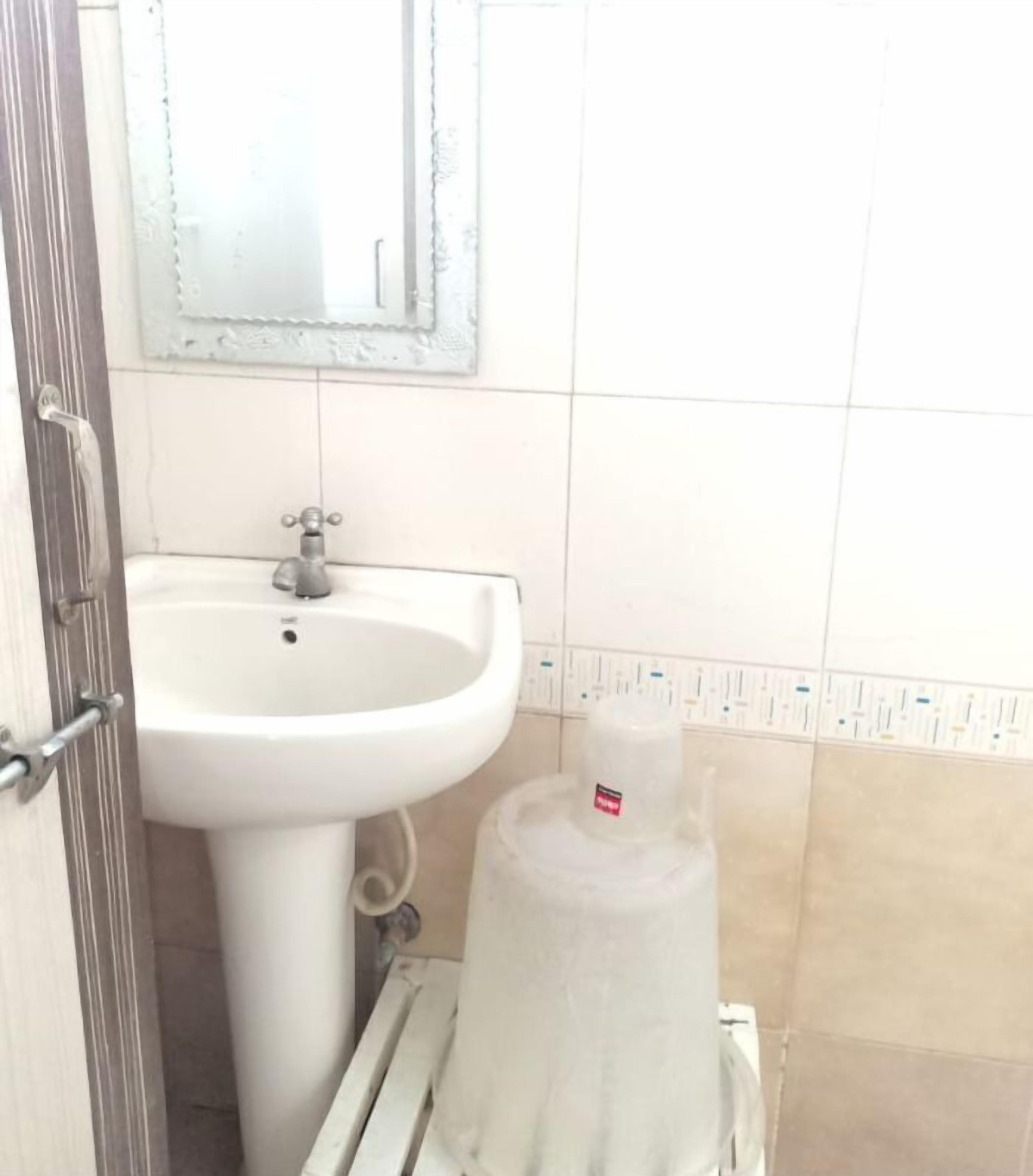 Shower, free toiletries, towels, soap