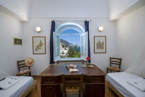 Panorama villa, uitzicht op zee | 4 slaapkamers, een strijkplank/strijkijzer, babybedden (toeslag)