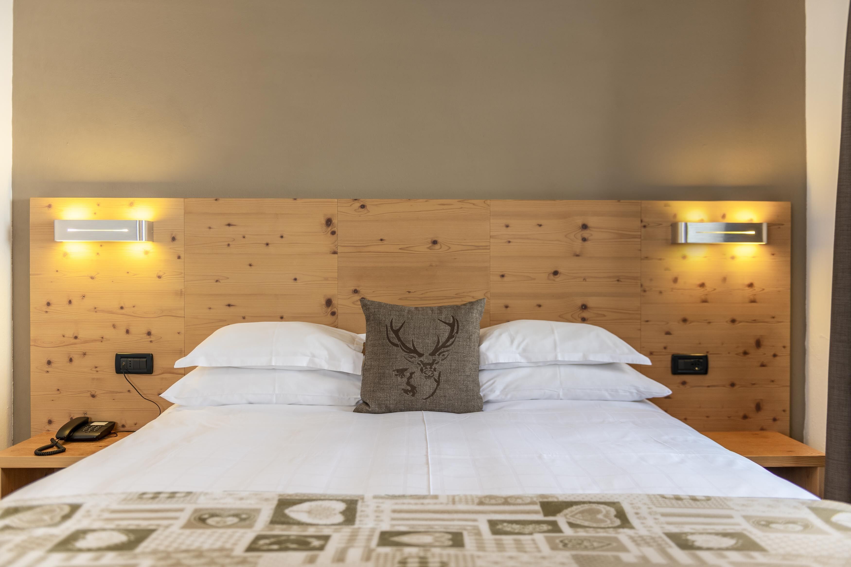 comfort triple room | down duvets, in-room safe, desk, soundproofing