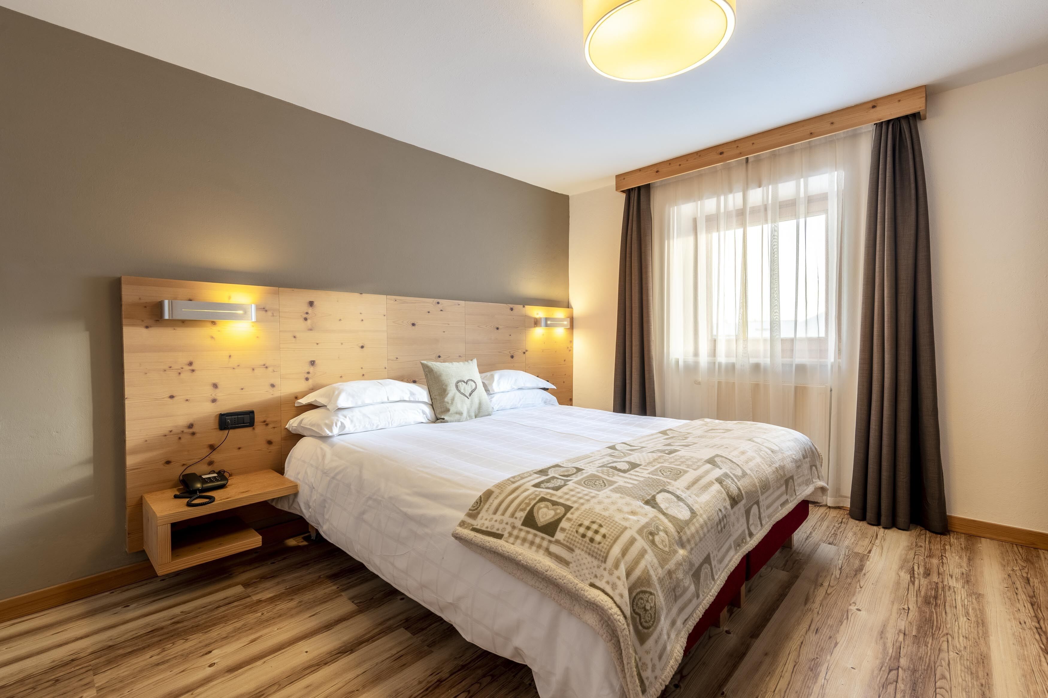 comfort double or twin room | down duvets, in-room safe, desk, soundproofing