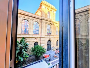 Exterior - La Locanda dell'Arte-Piazza Dante (Naples)
