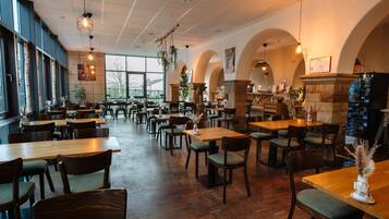 Lunch and dinner served, local and international cuisine