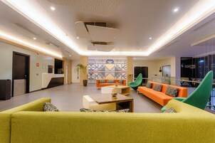 Sala de estar en el lobby