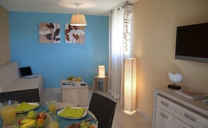 Villa (Agly) | In-room dining - Lagrange Vacances Le Mas de Torreilles (Torreilles)