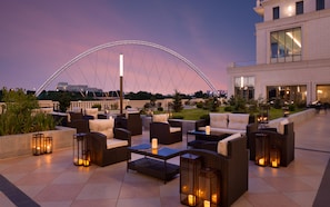 3 restaurants, breakfast, lunch, dinner served; Asian cuisine - The St. Regis Astana (Astana)