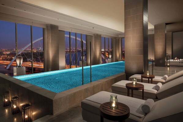 Indoor pool - The St. Regis Astana (Astana)