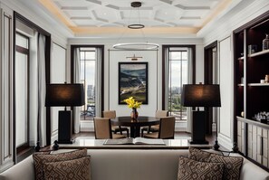 Suite, 1 soverom, elveutsikt | 1 soverom, italienske Frette-laken og sengetøy av topp kvalitet