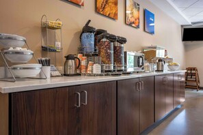 Free daily buffet breakfast