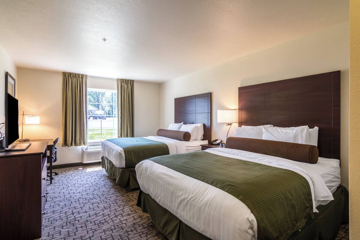 1 bedroom, premium bedding, down duvets, in-room safe