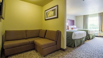 Studio, 2 Queen Beds with Sofa bed, Non Smoking | Literie de qualité supérieure, coffres-forts dans les chambres, bureau
