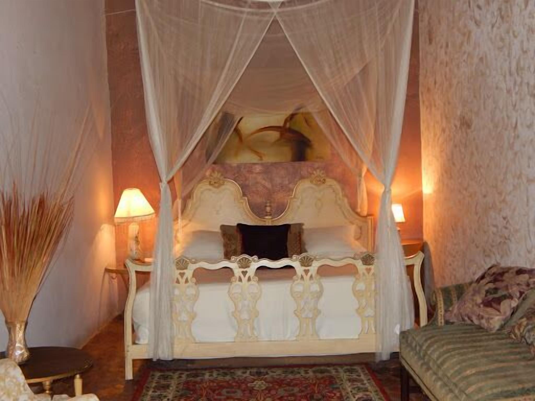 design double room, 1 king bed | 1 bedroom, bed sheets