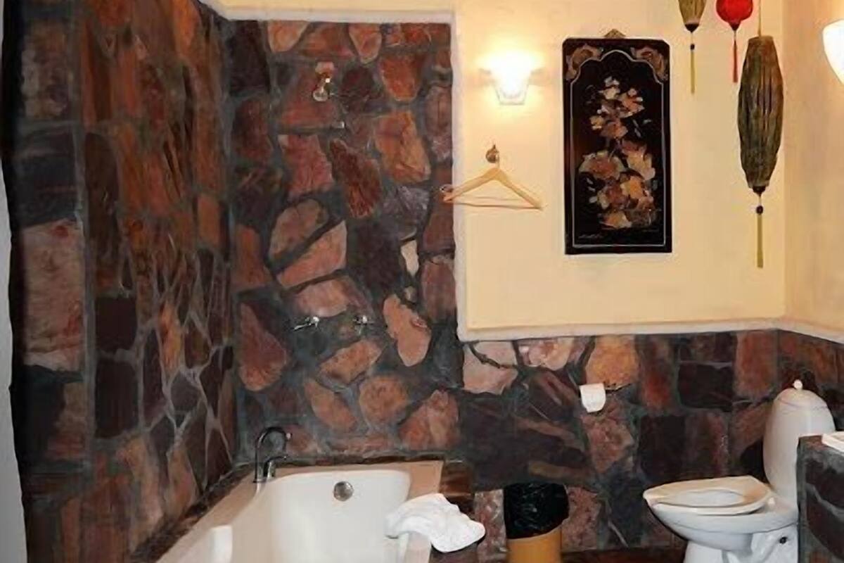 free toiletries, hair dryer, towels, shampoo