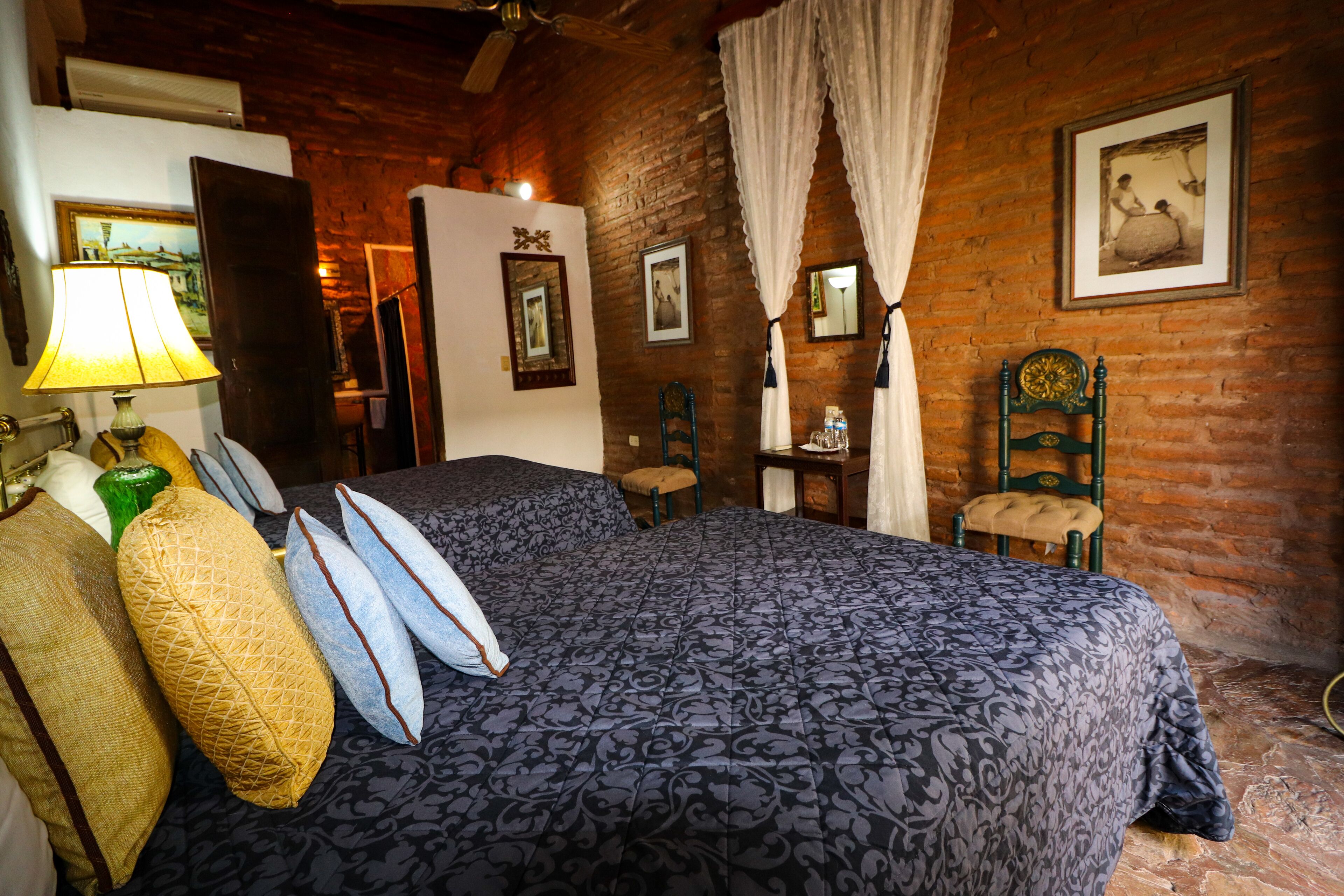 design double room, 2 double beds | 1 bedroom, bed sheets