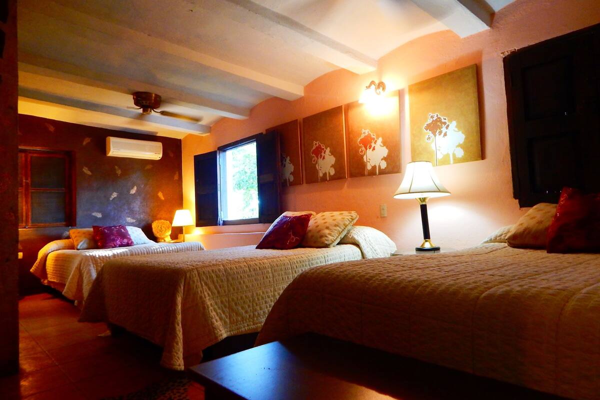 design triple room, multiple beds | 1 bedroom, bed sheets