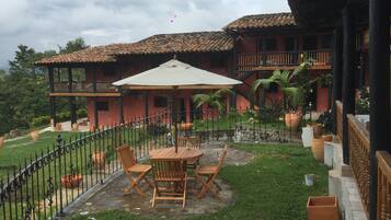 Terassi/patio