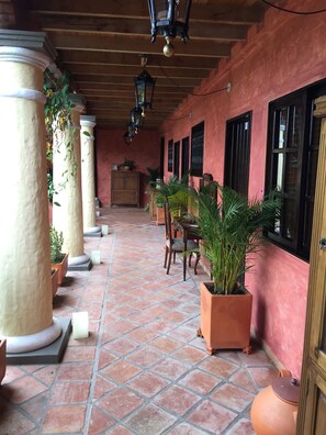 Standard-Doppelzimmer, 2 Einzelbetten | Terrasse/Patio