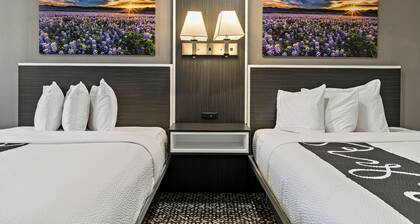 Paris Inn & Suites