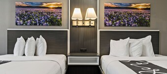 Paris Inn & Suites