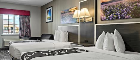 Deluxe Suite, 2 Katil Ratu (Queen) | 2 bilik tidur, peralatan tempat tidur hipoalergenik, gebar bulu kapas