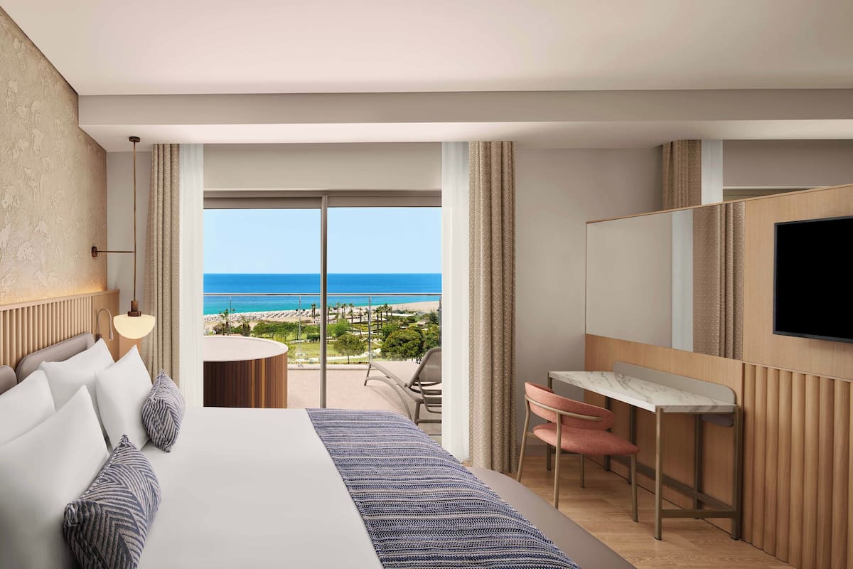 Penthouse (Adult, Jetted Tub onTerrace) | Minibar, in-room safe, desk, iron/ironing board