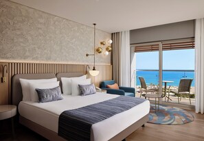DELUXE SEA VIEW WITH JACUZZI ON TERRACE | Minibar, in-room safe, desk, iron/ironing board - Akra Sorgun Tui Blue Sensatori - All Inclusive  (Manavgat)