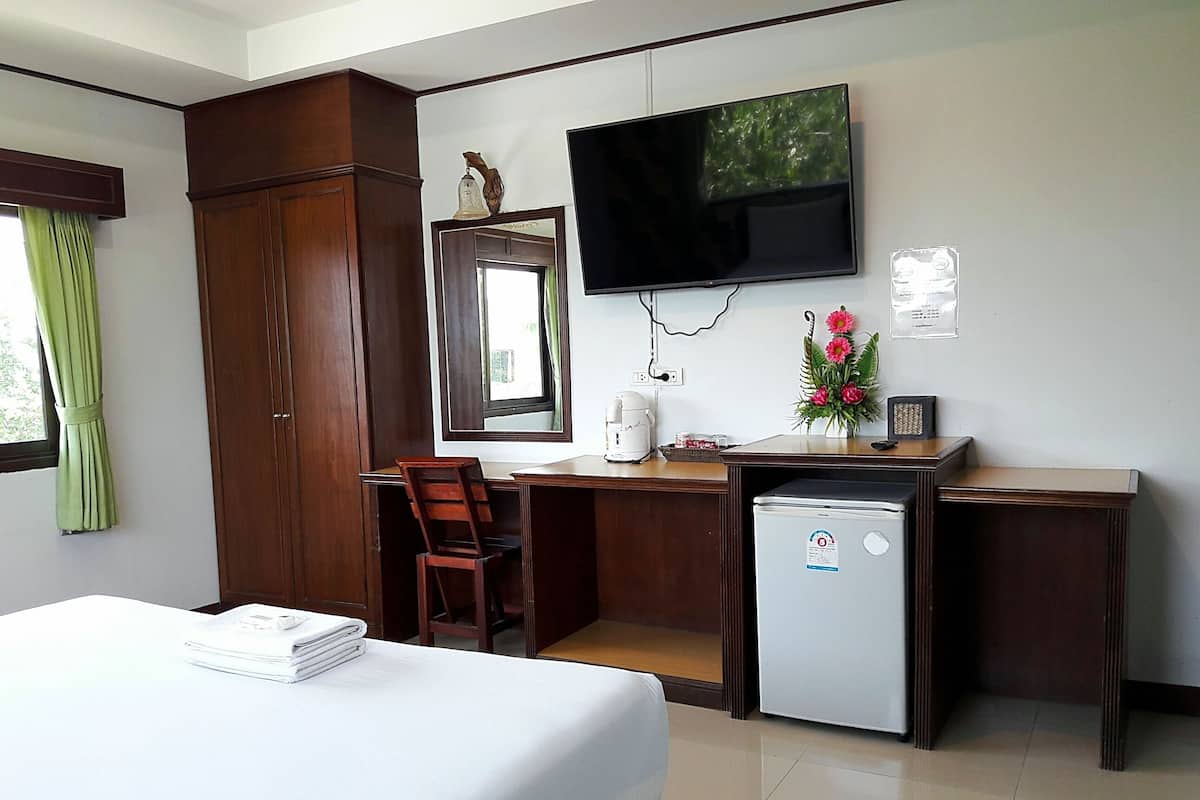 Superior Double Room | Blackout drapes, WiFi (free), bed sheets