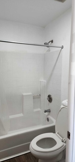 淋浴/盆浴组合、毛巾