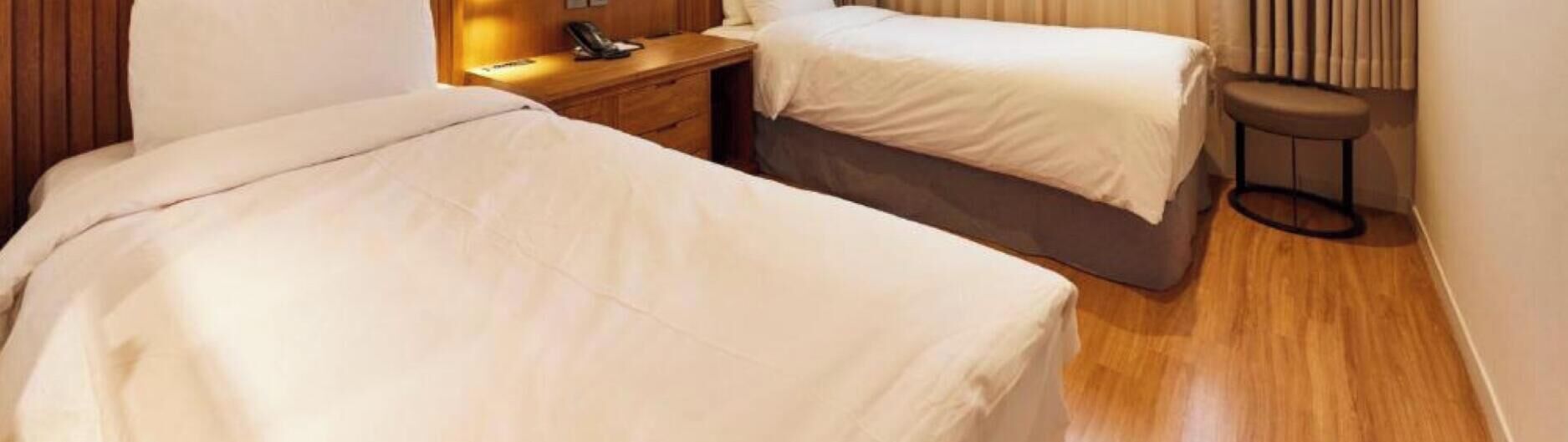 Superior Twin Room (No Parking) | Premium bedding, in-room safe, desk, blackout drapes