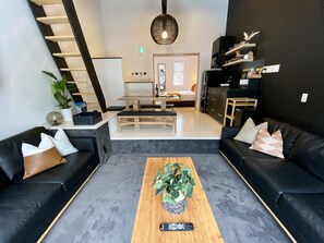 70-inch flat-screen TV with digital channels, TV, Netflix - Zen Chalets Hakuba (Hakuba)