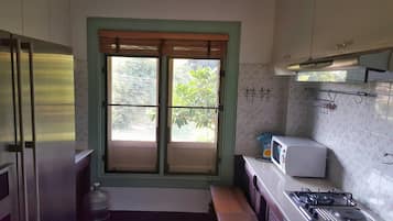 4 Bedrooms Private Pool Villa | 私人厨房 | 冰箱、微波炉、炉灶、茶具/咖啡用具