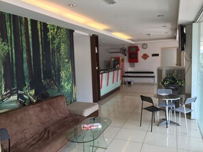 Lobby sitting area - All Star Hotel Melaka (Malacca City)