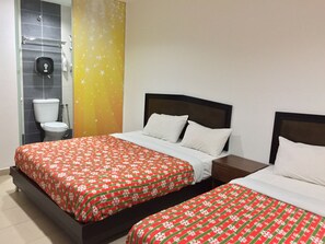 家庭四人房 | 書桌、隔音、熨斗/熨衣板、免費無線上網