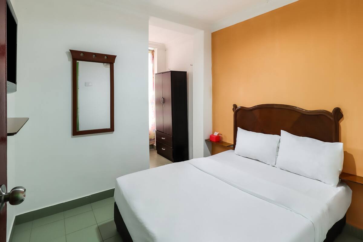 Deluxe Double Room, 1 Queen Bed | Desk, free WiFi