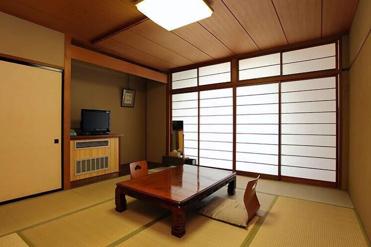 Phòng truyền thống, hút thuốc (Japanese Style) | Két bảo mật tại phòng