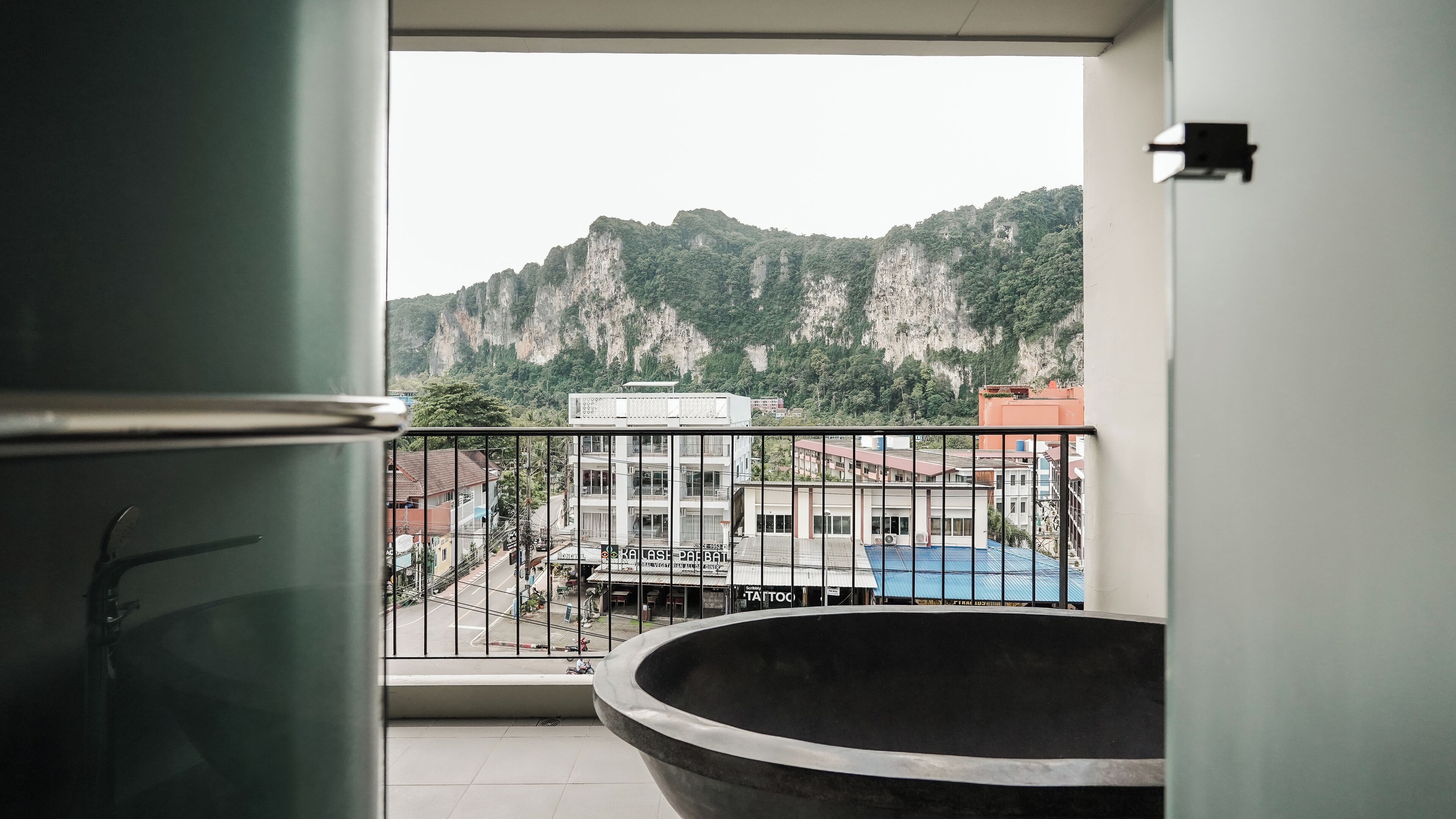 One Bedroom Suite | 露台/庭院