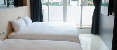 Design Quadruple Room