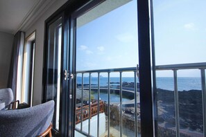 Room (Beomseom) | View from room - Jeju Amoje (Seogwipo)