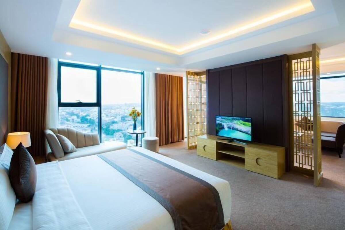 Minibar, in-room safe, desk, blackout curtains