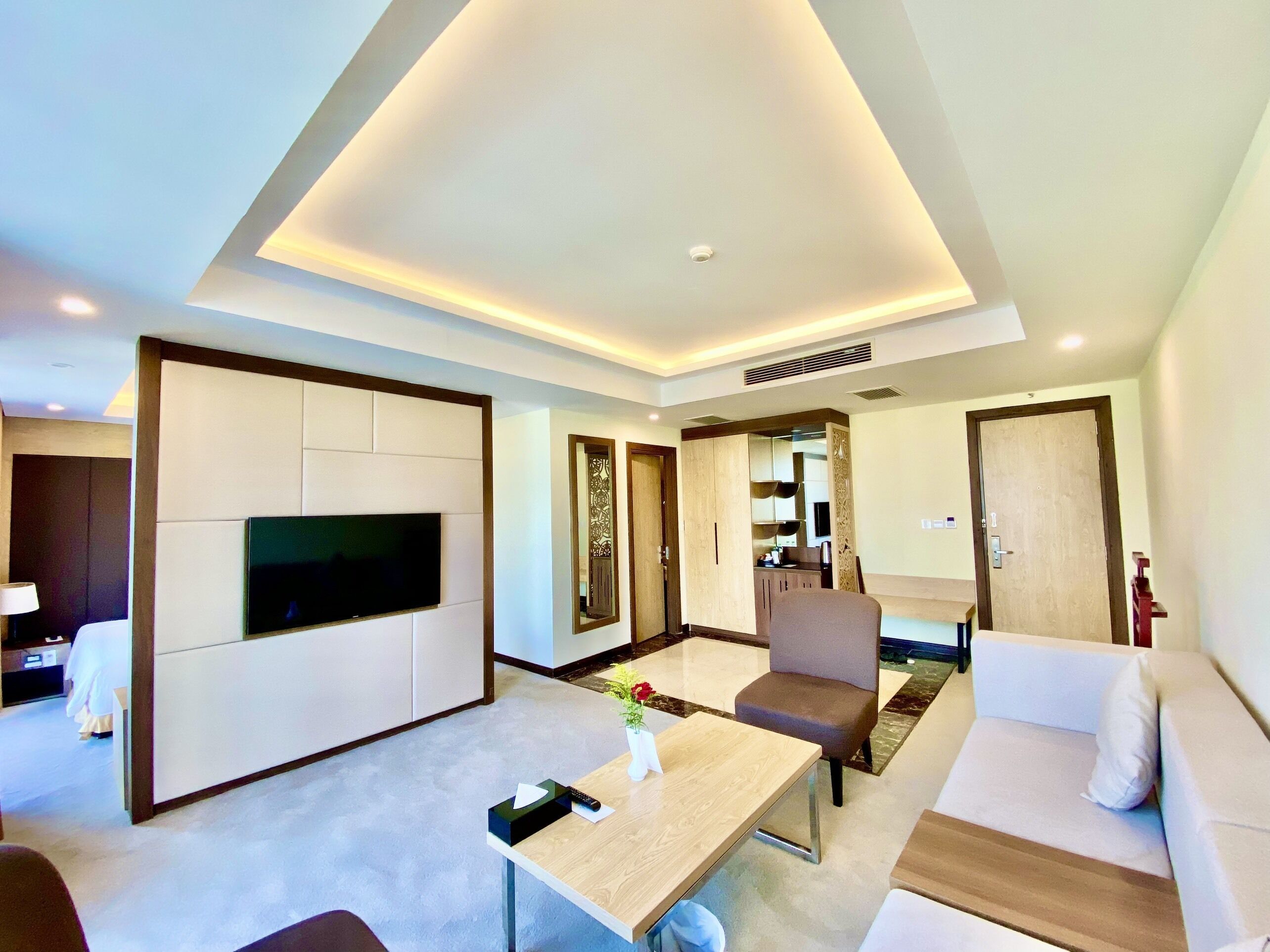 junior suite | living area | 32-inch lcd tv with cable channels, tv