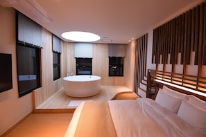 Grand Suite | 2 bedrooms, premium bedding, minibar, desk