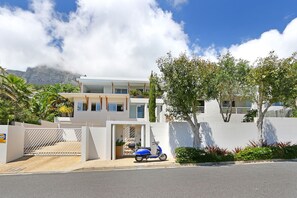 Front of property - Saints Villa (Cape Town)