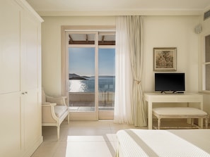 Villa, 3 Bedrooms, Private Pool (Ammos) | 3 bedrooms, Egyptian cotton sheets, premium bedding, down comforters - Sk Place Crete Luxury Seafront Villas (Apokoronas)