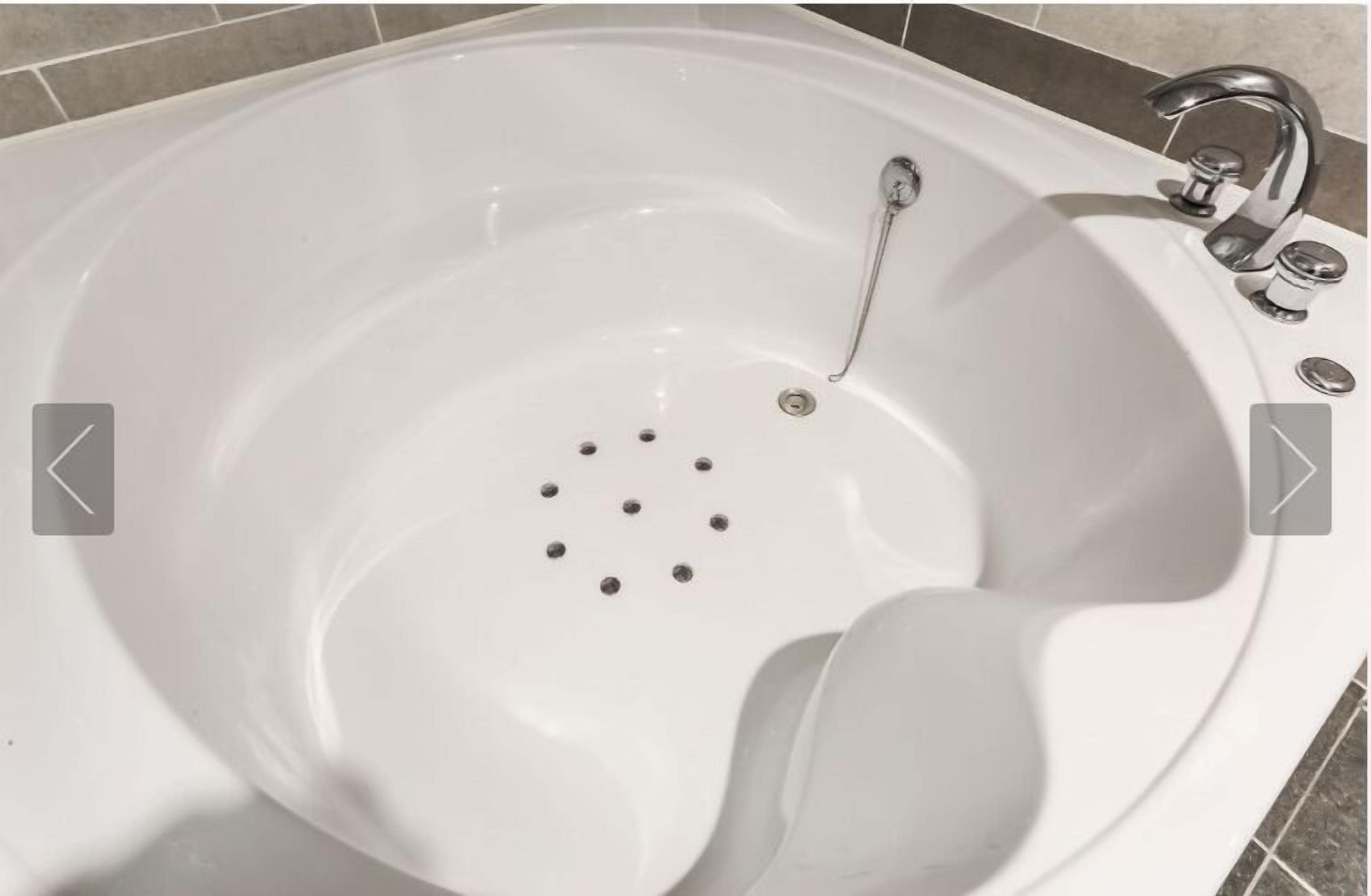 premium bedding, soundproofing, free wifi, bed sheets