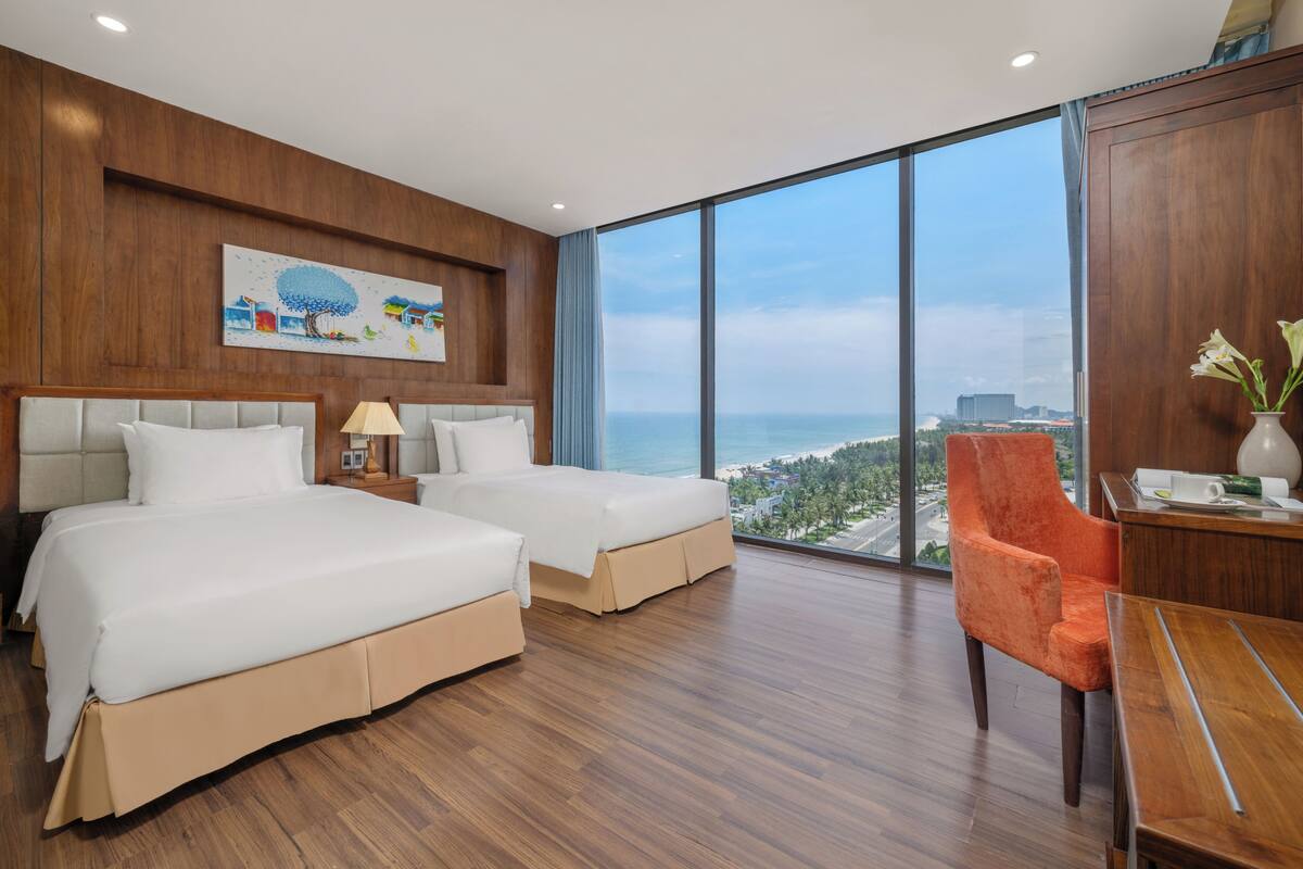 Yarra Twin | Beach/ocean view