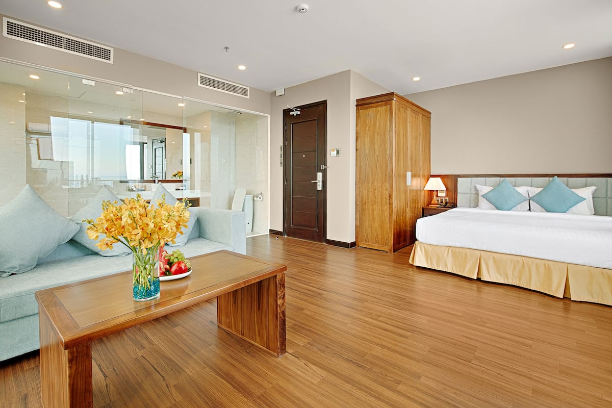 Habitación Premium, 1 cama King size, para no fumadores, vista al océano | 1 habitación, ropa de cama de alta calidad, minibar y escritorio