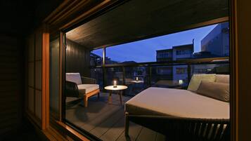 IORI MIYAGAWA (Please check in at : 16-3, Kataharamachi, Takayama, Gifu, Japan) | Balcony view