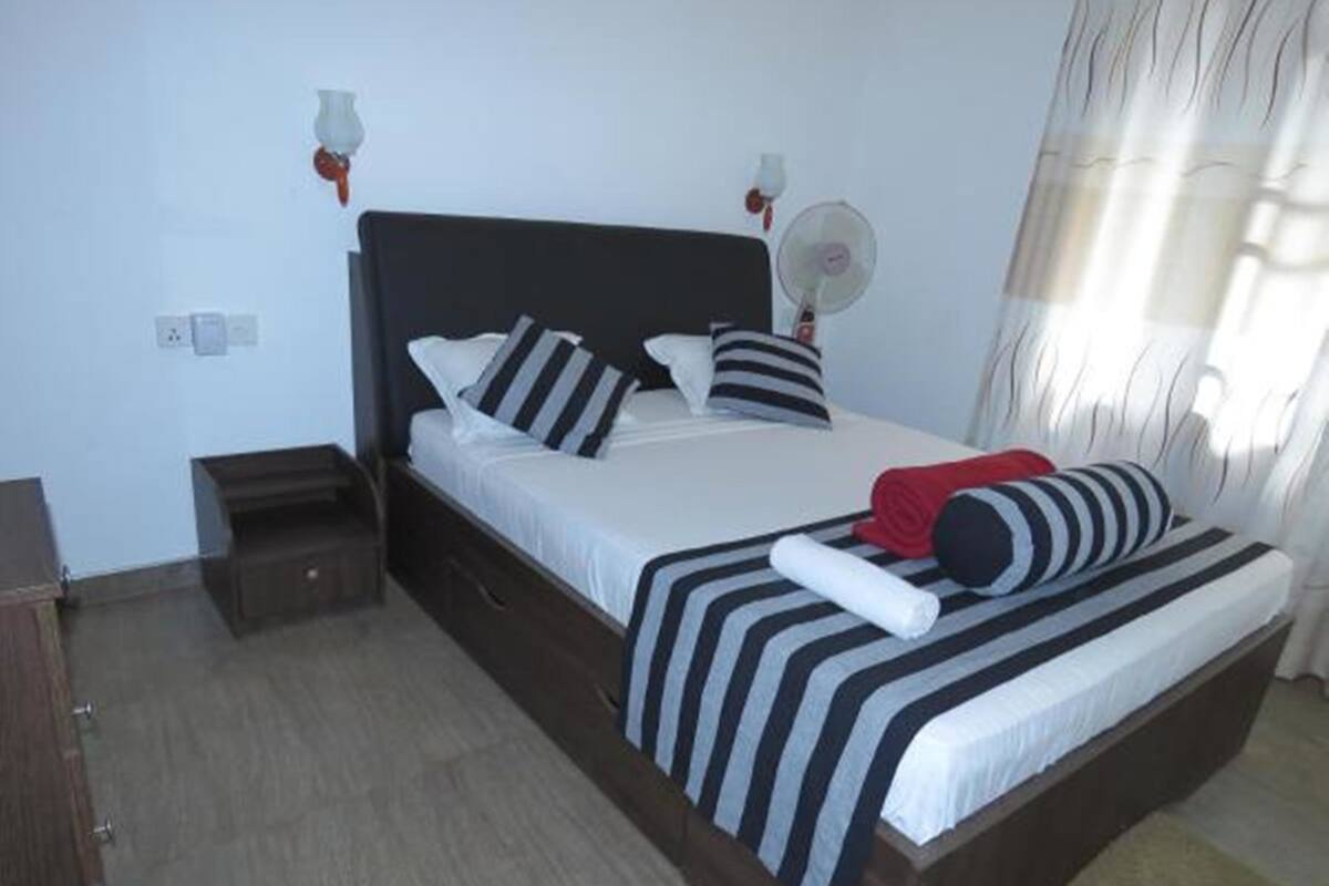 Habitación doble Deluxe, balcón | Minibar, escritorio, wifi gratis y ropa de cama