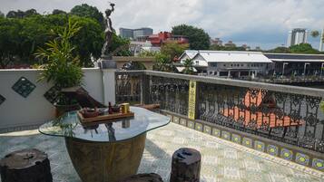 Grand Room (The Harbour) | Balkoni