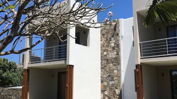 Bagian depan properti